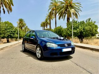 Volkswagen Golf V 1.9 tdi 150.000kms