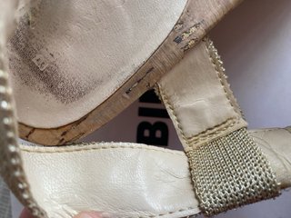 Sandalias Bimba y Lola Doradas Talla 38