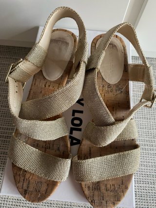 Sandalias Bimba y Lola Doradas Talla 38