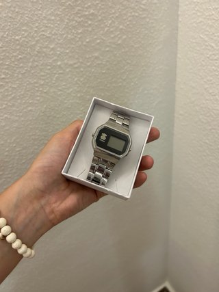 Reloj Tous Digital Plata y Negro