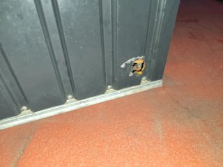 Caseta metálica para terraza
