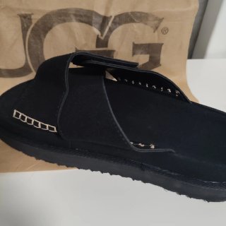 Chanclas UGG Negras