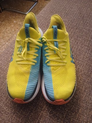 Zapatillas Hoka Carbon X3 Amarillas