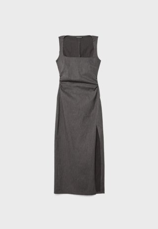 Vestido gris Stradivarius con etiqueta