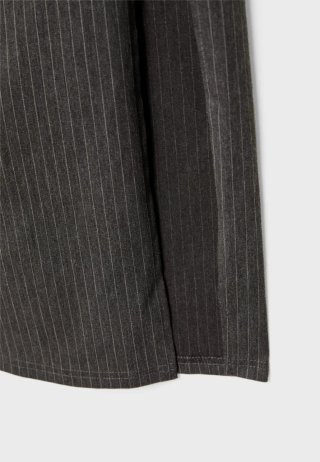 Vestido gris Stradivarius con etiqueta