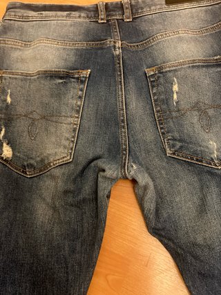Pantalón vaquero Zara chico talla 38