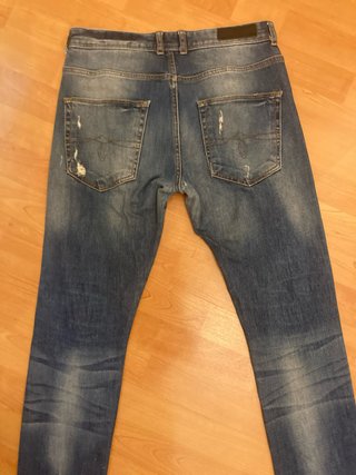 Pantalón vaquero Zara chico talla 38