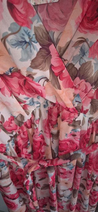 Vestido floral talla 52-54 a estrenar