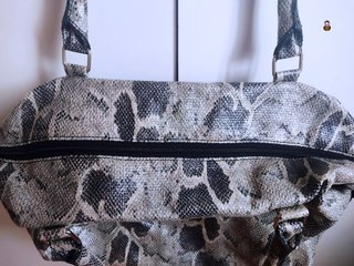 Bolso Gris Serpiente