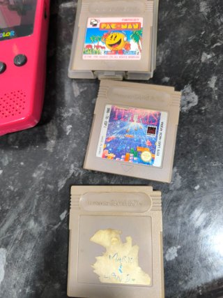 Pack Game Boy Color Rosa + 8 Juegos