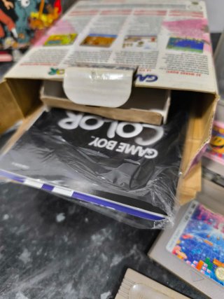 Pack Game Boy Color Rosa + 8 Juegos
