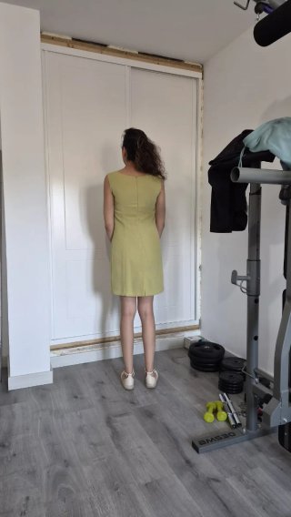 Vestido y levita verde