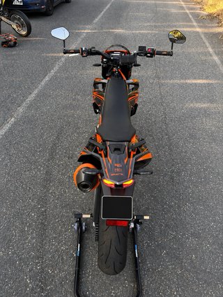 KTM 690 SMC R 2022 Supermoto Naranja/Negra