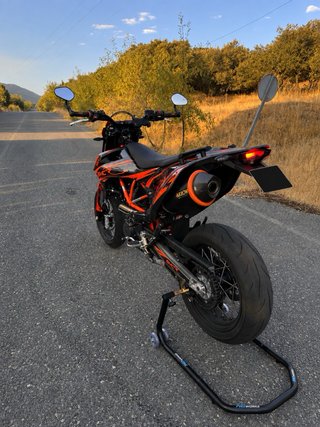 KTM 690 SMC R 2022 Supermoto Naranja/Negra