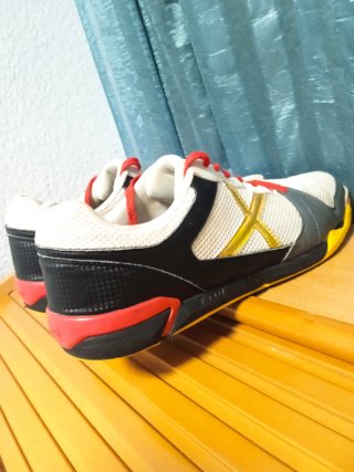 Talla 44/45.Zapatillas Munich Muy Comodas: