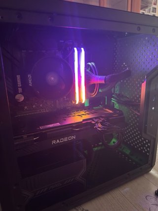 PC Gaming AMD Completo (Sin Disco Duro)