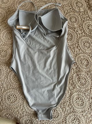 SKIMS Traje de Baño Una Pieza Gris Talla XL