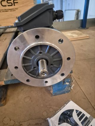 Motor Eléctrico TECHTOP Flange B5