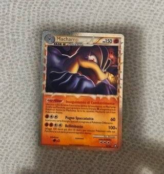 Carta Pokémon Machamp 95/102 ITA del 2011