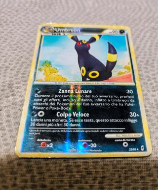 Carta Pokémon Umbreon 22/95 italiano del 2011