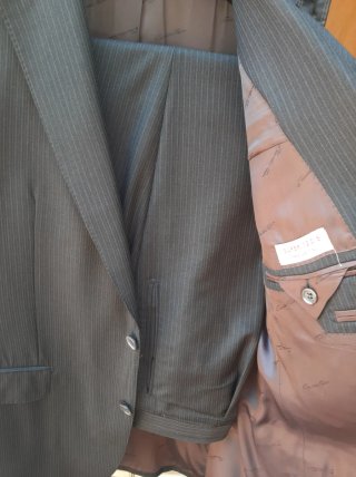 Traje de hombre El Corte Inglés gris