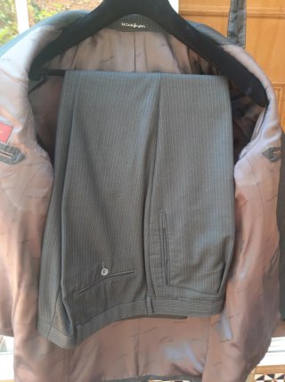 Traje de hombre El Corte Inglés gris