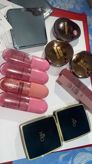 Lote Maquillaje PS PRO: Labiales y Blushes