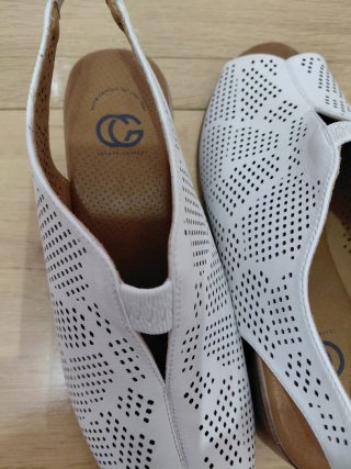 Sandalias Cesare Gaspari blancas mujer