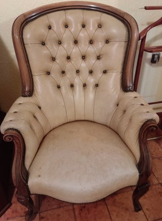 Coppia Poltrone Antiche Capitonné Pelle