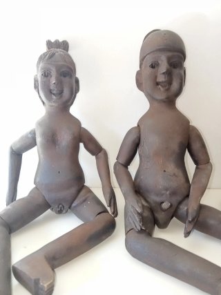 Coppia di bambole della fertilità cinesi in legno