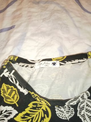 Camiseta estampada hojas verano hombre