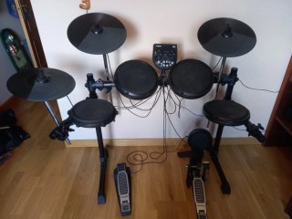 Batería Electrónica Alesis DM8
