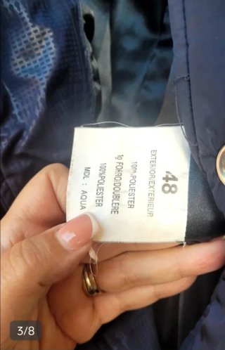 Chaqueta parka azul con cinturón