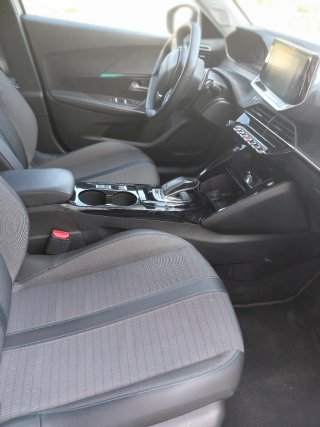 Peugeot 2008 2021