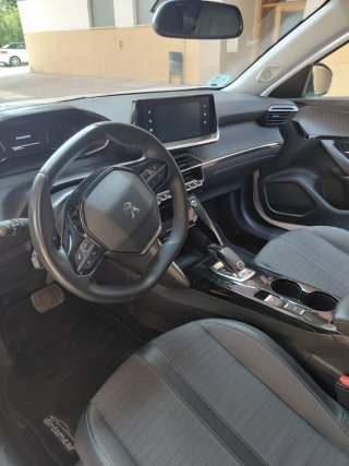 Peugeot 2008 2021