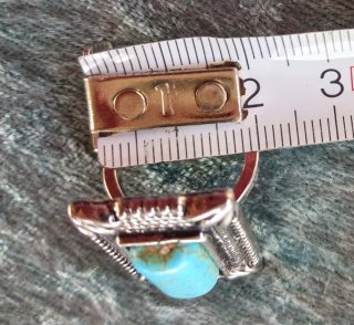 Anillo con piedra turquesa