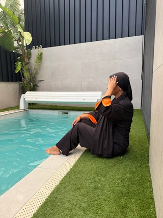 Burkini negro y naranja