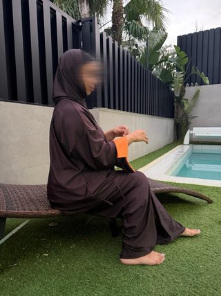 Burkini negro y naranja