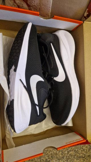 Zapatillas Nike Revolution 7 Negras/Blancas
