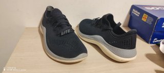 Zapatillas deportivas Crocs agua azul marino y gri