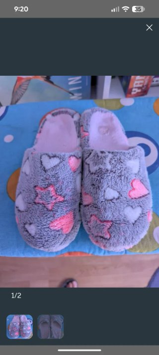 Pantuflas de mujer con corazones y estrellas