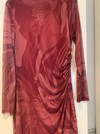 Vestido largo granate drapeado