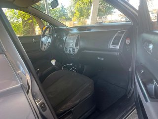 Hyundai Y20 2012