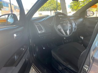 Hyundai Y20 2012