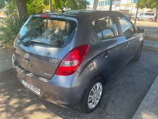 Hyundai Y20 2012