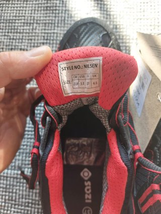 Zapatos montaña Izas mujer T.37