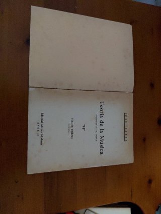 Lote Libros Música: Trompa y Teoría