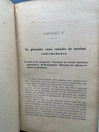 Libro Antiguo “Cien Años de Vida Sana”