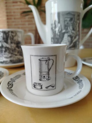 Juego de café de porcelana