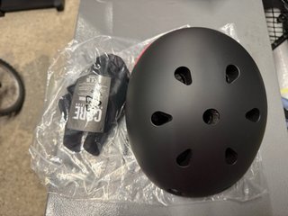 Casco CORE PROTECTION Negro/Rojo Talla XS/S